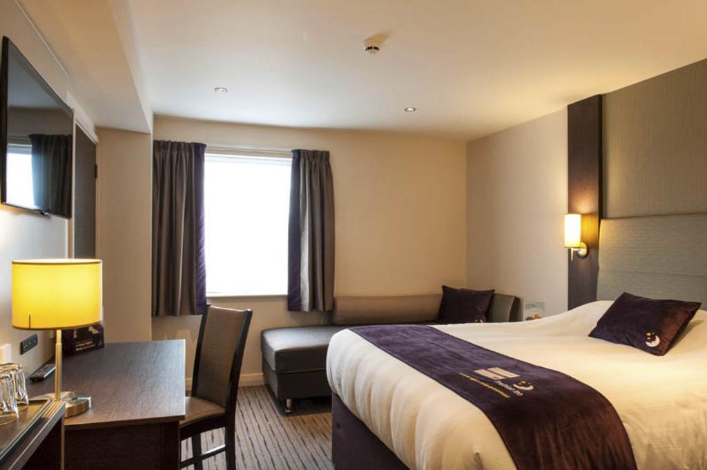 Premier Inn Bodmin Exterior photo
