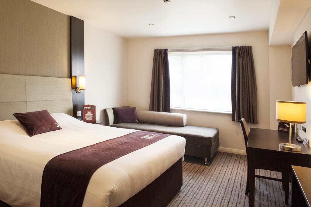 Premier Inn Bodmin Exterior photo